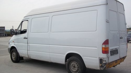 Dezmembrez Mercedes Sprinter