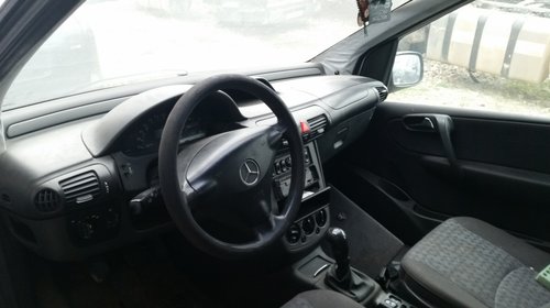 Dezmembrez Mercedes Vaneo, 2003, 1,7 CDI, cut vit manuala