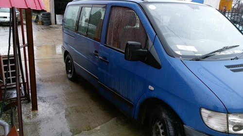 Dezmembrez Mercedes Vito 108 2.2 CDI 2002