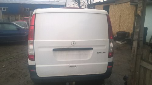 Dezmembrez mercedes vito 109 cdi an 2006 faruri capota tragar radiatoare parbriz