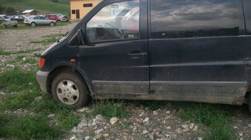 Dezmembrez mercedes vito 110 cdi