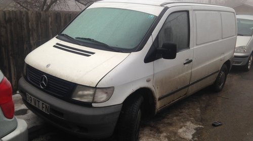 Dezmembrez Mercedes Vito 2.2 cdi an 2001