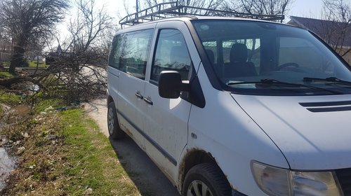 Dezmembrez Mercedes VITO 2002 Van 2.2