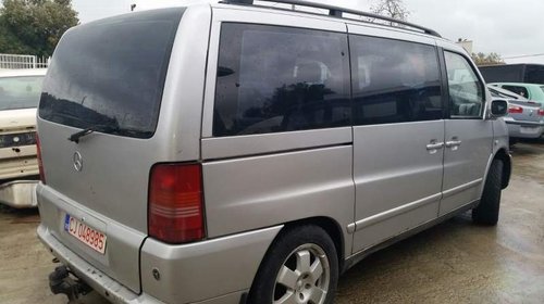 Dezmembrez Mercedes Vito model masina 2000 Oradea