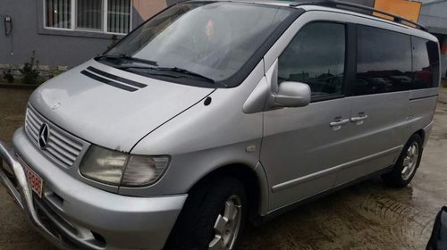 Dezmembrez Mercedes Vito model masina 2000 Oradea