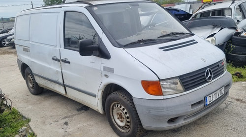 Dezmembrez Mercedes Vito W638 motor 2.2.2cdi fabricație 2001