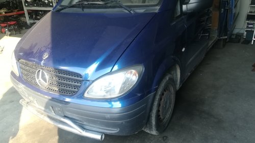 Dezmembrez Mercedes Vito w639 109 motor 646 2