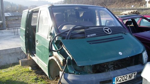 Dezmembrez Mercedes Vito