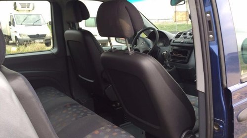 Dezmembrez Mercedes Vito