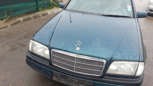 Dezmembrez Mercedes W202 C220D