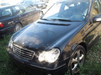 Dezmembrez Mercedes w203 C220cdi An.2005 Cod Motor 646