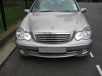 Dezmembrez Mercedes w203 facelift