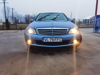 Dezmembrez mercedes w204