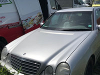 Dezmembrez Mercedes W210 E200 2.0i 2000 100 kw