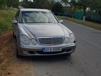 Dezmembrez Mercedes W211 E class