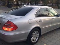 Dezmembrez mercedes w211