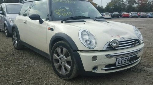 Dezmembrez Mini Cooper 1.6 benzina an 2005 R50 cod motor W10