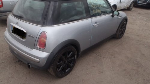 Dezmembrez Mini Cooper, an 2002, 1.6 benzina