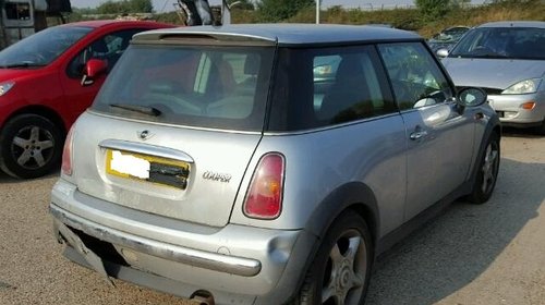 Dezmembrez Mini Cooper, an 2003, 1.6 benzina