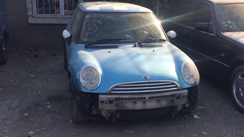 Dezmembrez Mini Cooper D 1.4 diesel