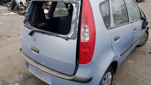 Dezmembrez Mitsubishi Colt 2006 1.1 benzină