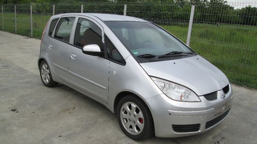 Dezmembrez Mitsubishi Colt Piese originale de