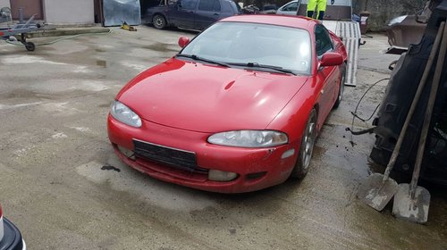 Dezmembrez Mitsubishi Eclipse an 1997 motor 2