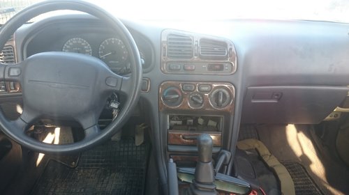 Dezmembrez Mitsubishi Galant 2.0 Benzina an 1996