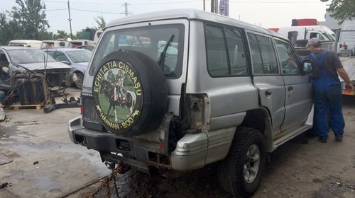 Dezmembrez Mitsubishi Pajero 2.5d , an fabr 2002