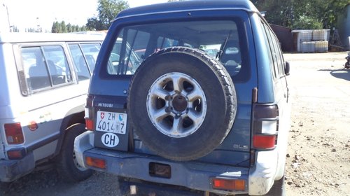 Dezmembrez Mitsubishi Pajero 2001, 2.8 benzina