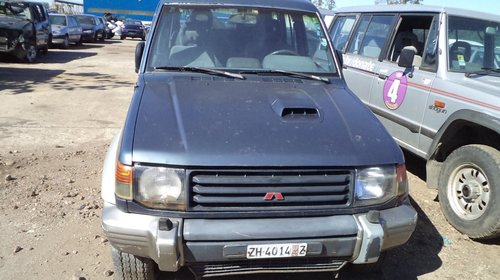 Dezmembrez Mitsubishi Pajero 2001, 2.8 benzin