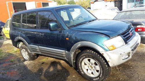 Dezmembrez mitsubishi pajero 3.2 DID 2004