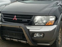 Dezmembrez Mitsubishi Pajero 3.2 scurt 3 usi motor cutie manuala piese