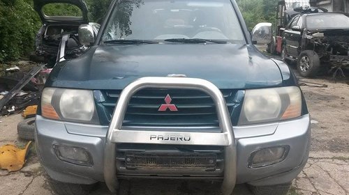 Dezmembrez Mitsubishi Pajero 3.2