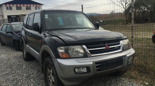 Dezmembrez Mitsubishi Pajero, an 2002, 3200 d