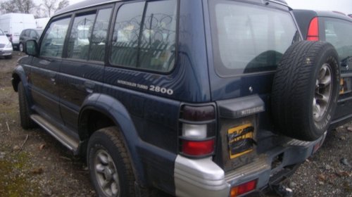 Dezmembrez Mitsubishi Pajero din 1996, 2.8d