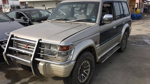 Dezmembrez Mitsubishi Pajero