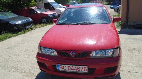 Dezmembrez Nissan Almera 1994, 1,4 Benzina