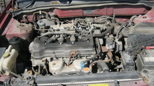 Dezmembrez Nissan Almera din 2000 1.5b,