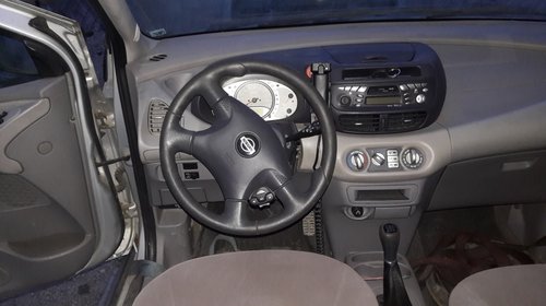 Dezmembrez nissan almera tino din 2000 motor de 2.2 disel