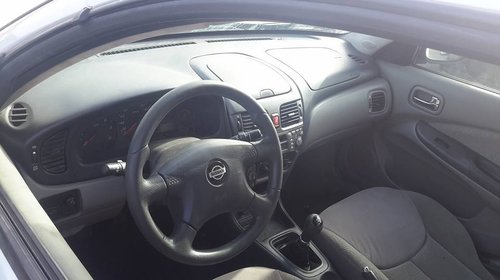 Dezmembrez Nissan Almera