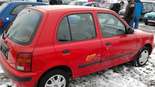 Dezmembrez nissan micra din anul 97