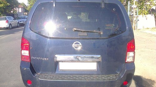 Dezmembrez nissan pathfinder fab 2007