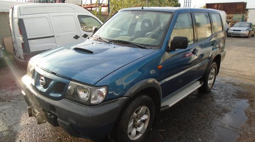 Dezmembrez Nissan Terrano 2 an 2002