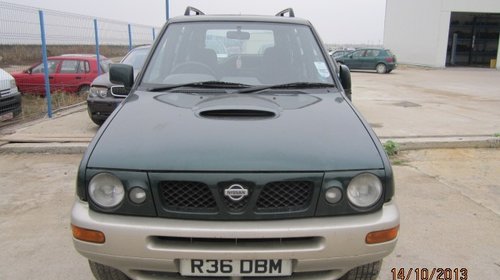 Dezmembrez Nissan Terrano II din 1996-2000, 2