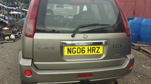 Dezmembrez Nissan X-trail 2.2 84kw 114cp 2001