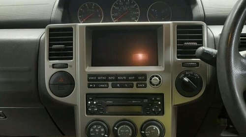 Dezmembrez Nissan X-Trail 2.2dci an 2005 4x4 sistem navigatie