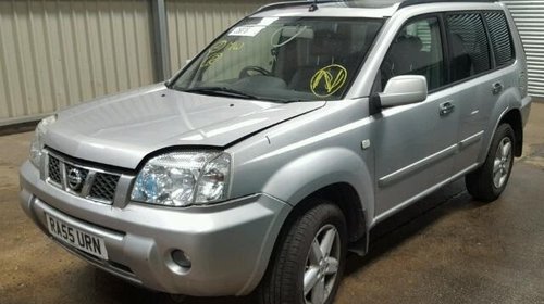 Dezmembrez Nissan X-Trail 2.2dci an 2005 4x4 sistem navigatie