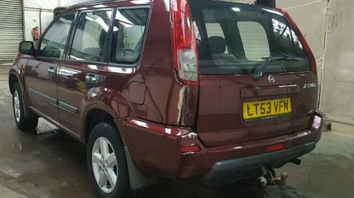 Dezmembrez Nissan X Trail motor 2.2 diesel cutie manuala