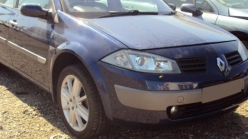 DEZMEMBREZ O MASINA DE RENAULT MEGANE DIN 200